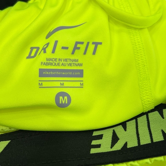 NIKE NEON YELLOW DRI-FIT ACTIVE ATHLETIC SHORTS - Picture 7 of 13